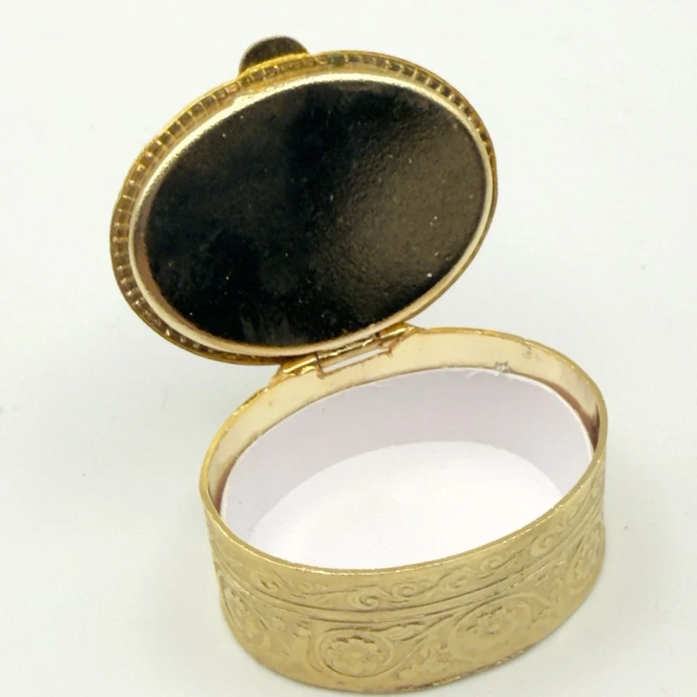 Trinket Pill Box Cobalt Blue Fragonard Courting Couple Gold Tone Oval Hinged